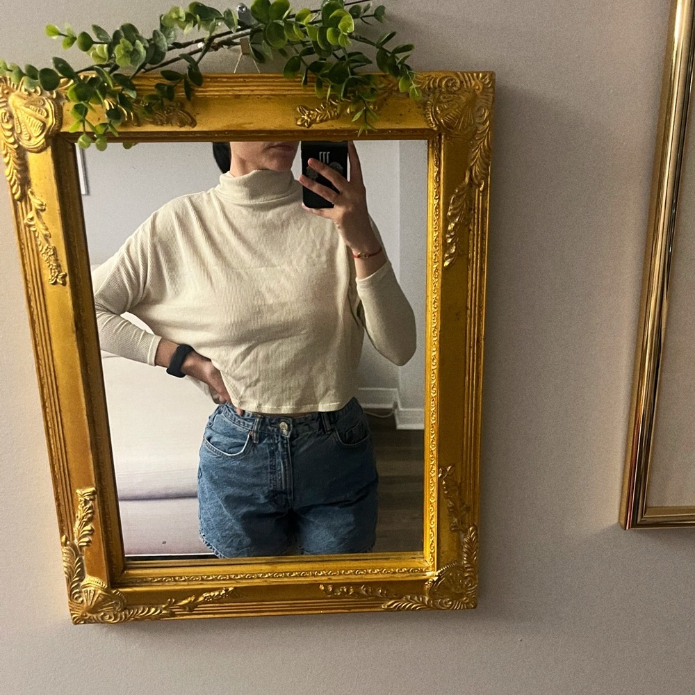 White/Cream Sweater